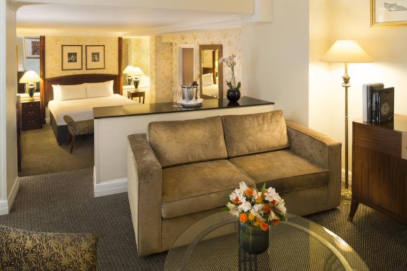اتاق خانوادگی, Doubletree By Hilton Dartford Bridge