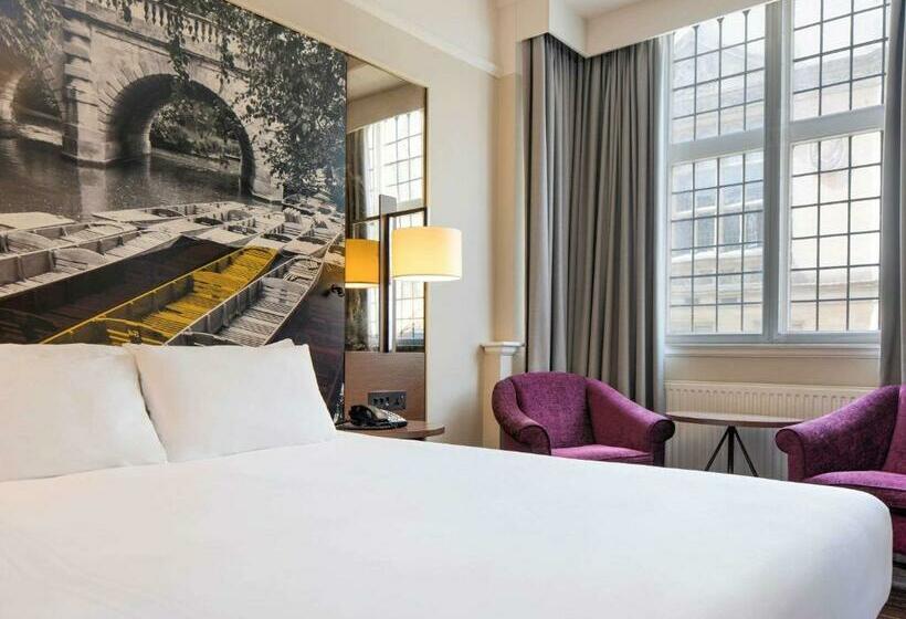 Classic Room, Mercure Oxford Eastgate