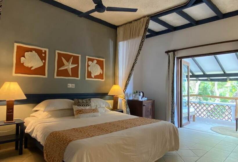 Deluxe Suite, Pinewood Beach Resort And Spa