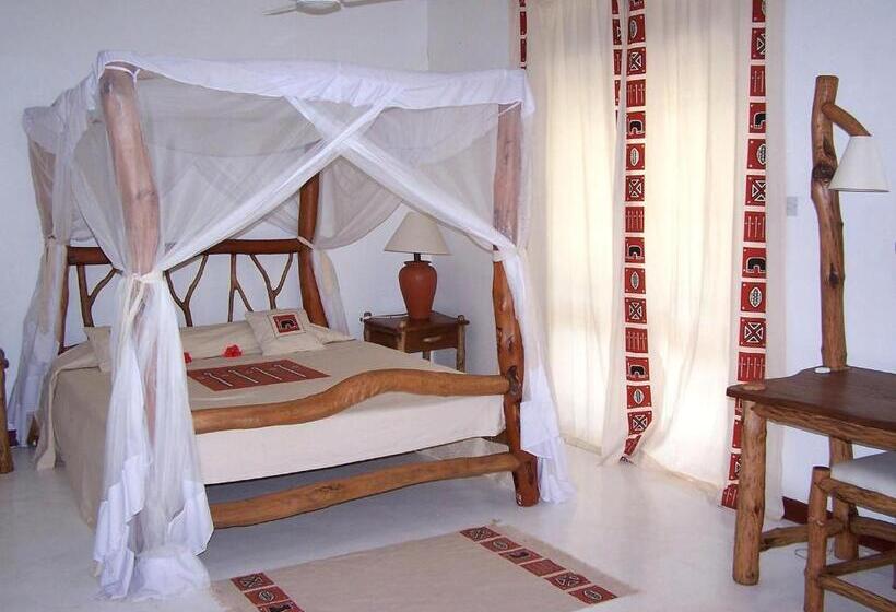 سوییت لوکس, Pinewood Beach Resort And Spa