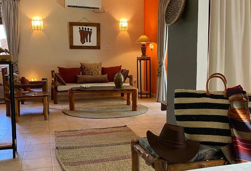 سوییت سوپریور, Pinewood Beach Resort And Spa