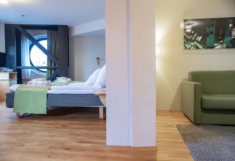 اتاق خانوادگی, Quality Hotel 11 & Eriksbergshallen