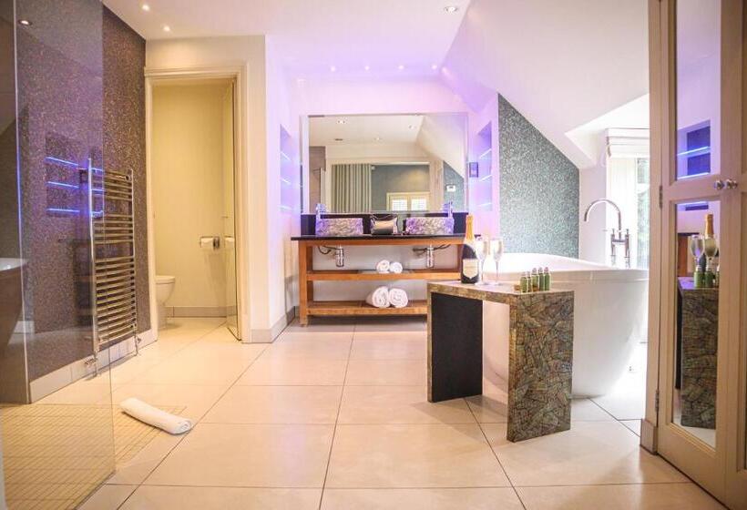 سوئیت مستر, Rowhill Grange Hotel & Utopia Spa