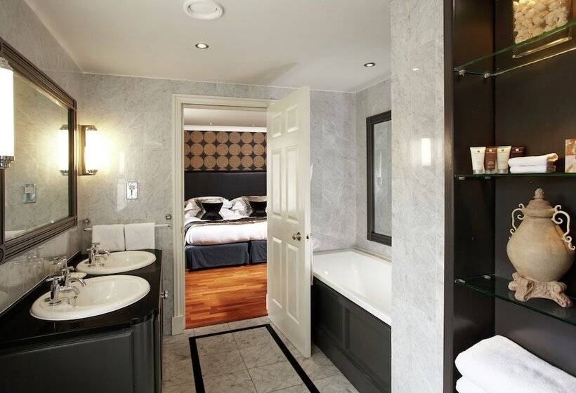 Junior Suite, Rowhill Grange  & Utopia Spa