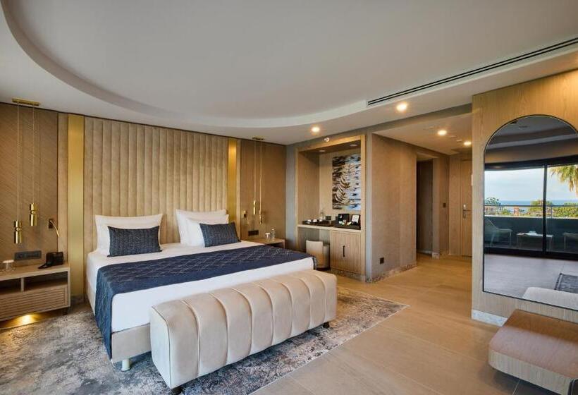 اتاق لوکس, Movenpick Resort Antalya Tekirova