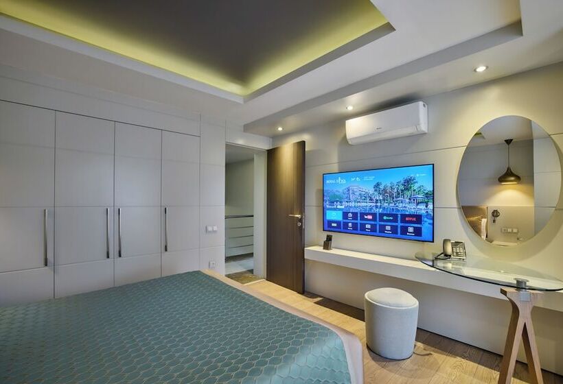 سوئیت رویال, Movenpick Resort Antalya Tekirova