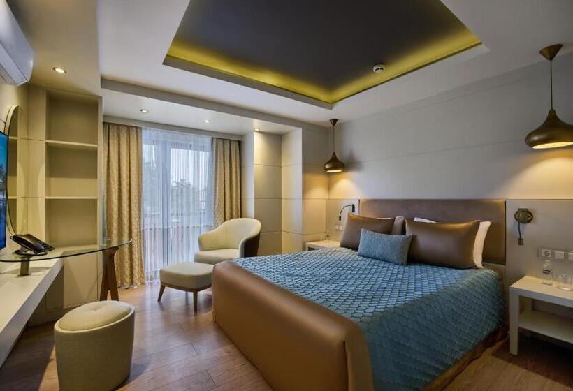 سوئیت رویال, Movenpick Resort Antalya Tekirova