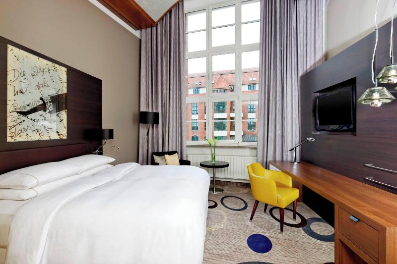 اتاق اجرایی با تخت بزرگ, Sheraton Hannover Pelikan
