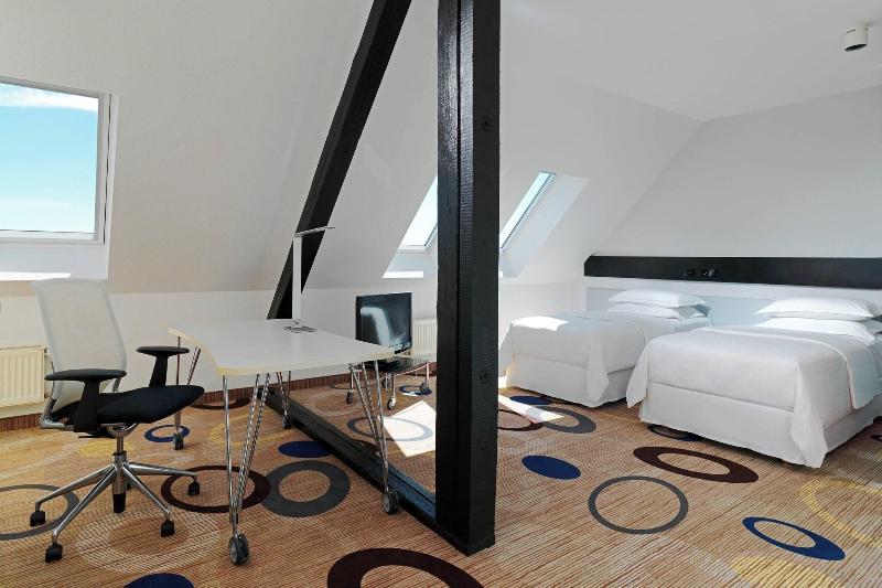 اتاق اجرایی, Sheraton Hannover Pelikan