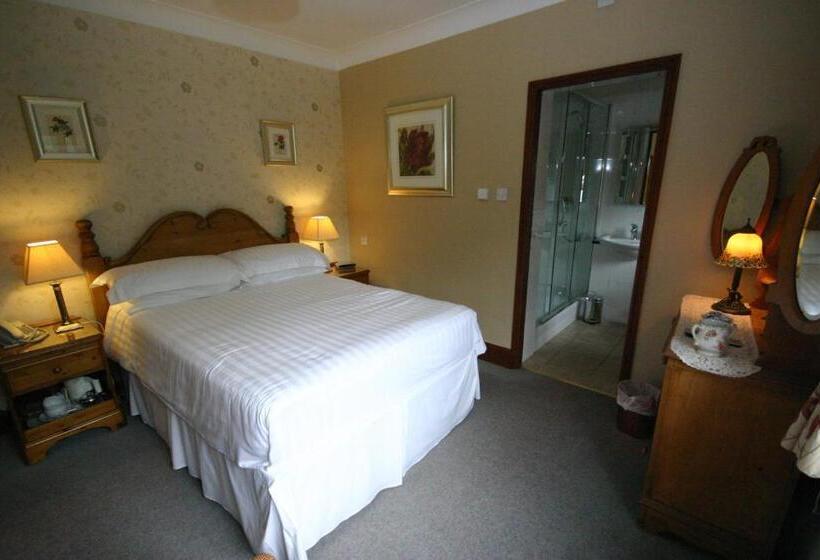 اتاق اکونومی, Three Horseshoes Country Inn