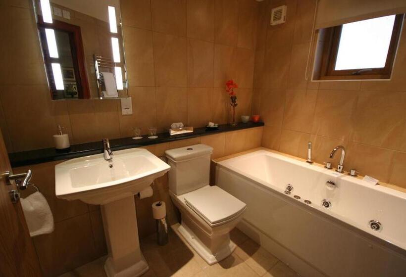 اتاق استاندارد, Three Horseshoes Country Inn