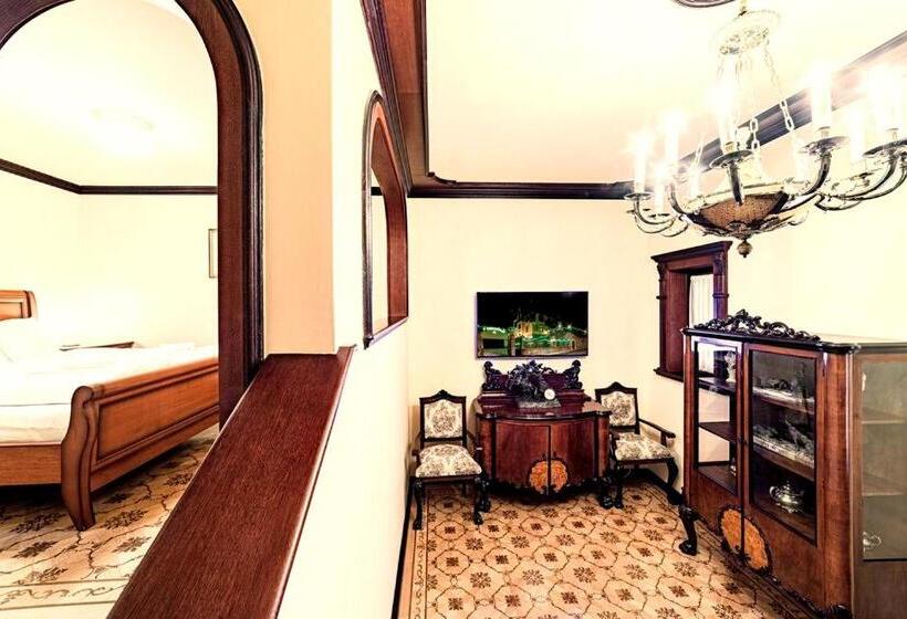 اتاق دوبلکس, Vila Anna