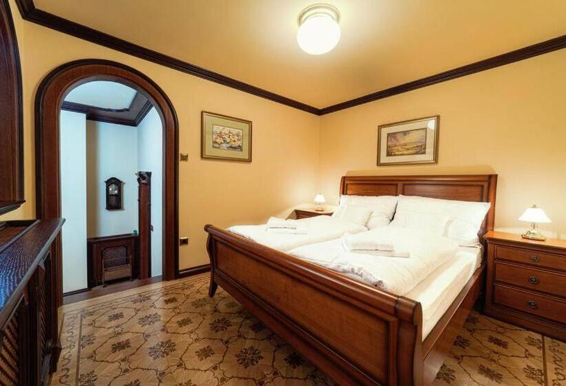 اتاق دوبلکس, Vila Anna