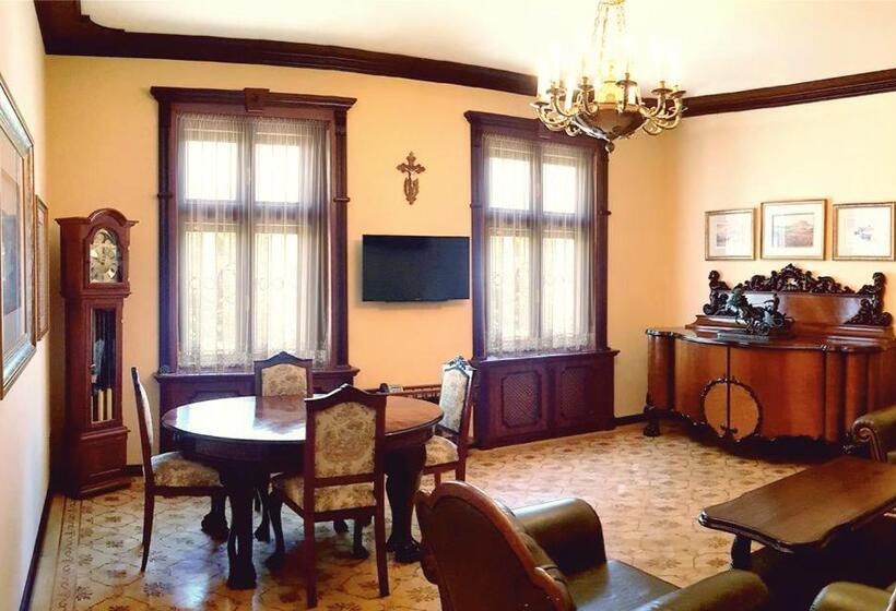 آپارتمان دوبلکس 1 خوابه, Vila Anna
