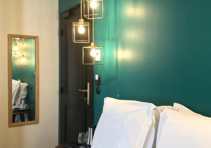 اتاق استاندارد یک نفره, New Hotel Le Voltaire