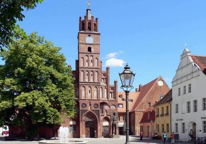 آپارتمان 1 خوابه, City Hotel Pension Brandenburg