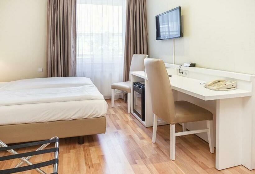 اتاق استاندارد با تخت بزرگ, Am Schloß Köpenick By Golden Tulip
