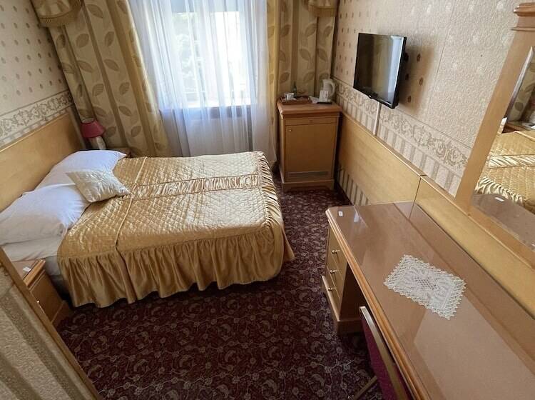 Standard Single Room, Europejski