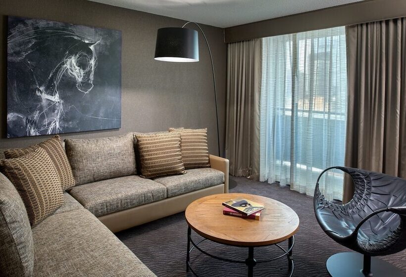 Suite, Revere  Boston Common