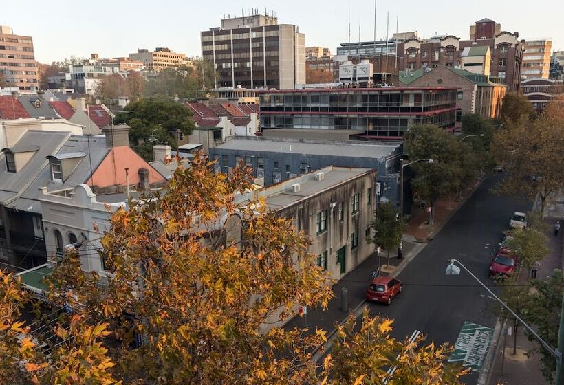 Standard Studio, Rydges Sydney Central