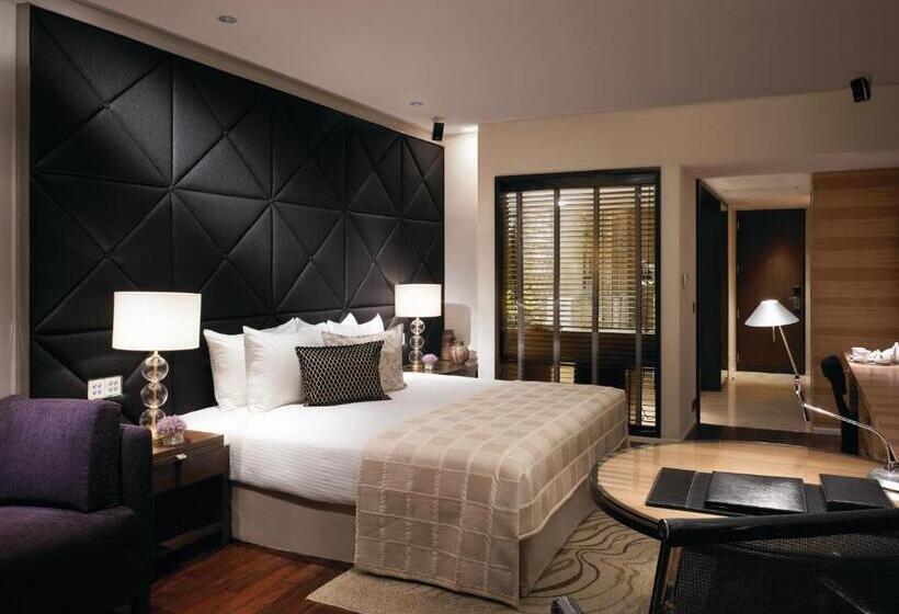 Quarto Club, Taj Lands End