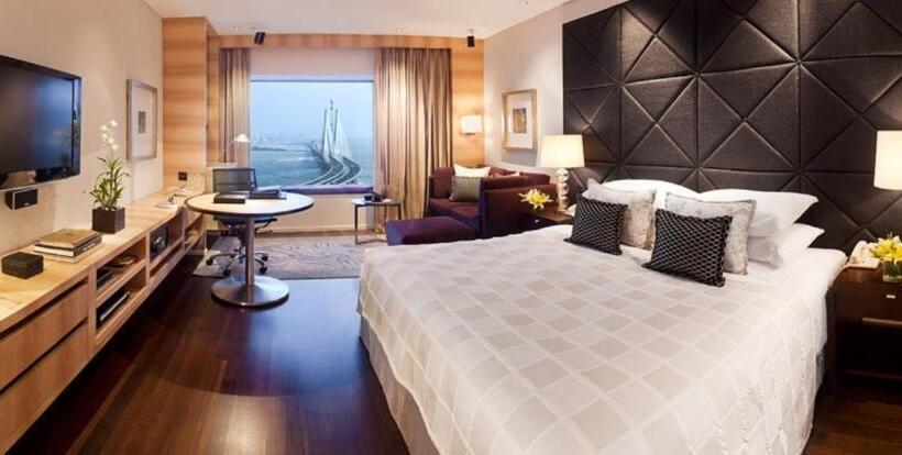 클럽 룸, Taj Lands End