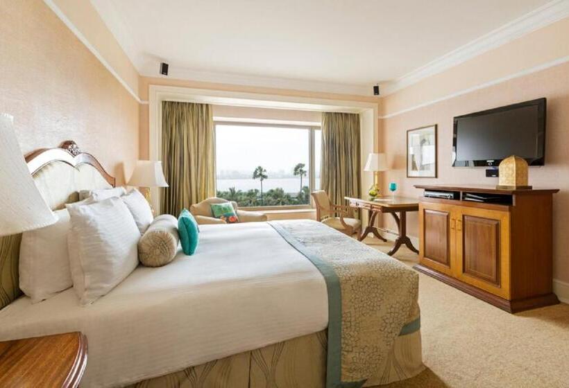 이그제큐티브 스위트, Taj Lands End