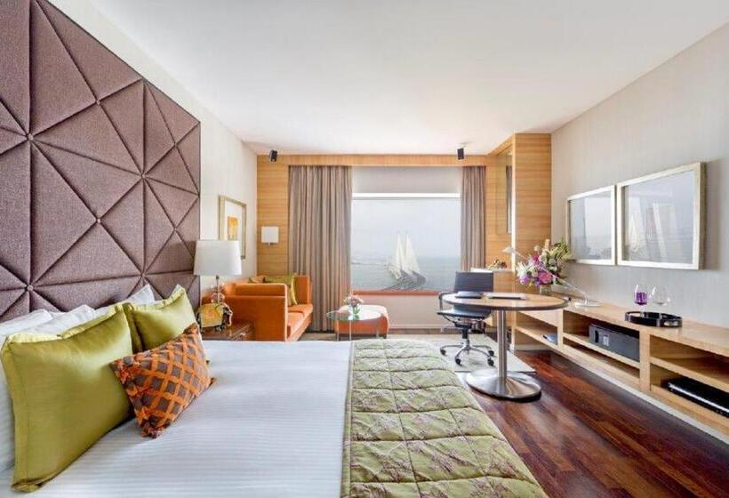 스탠다드 룸 킹사이즈 침대, Taj Lands End
