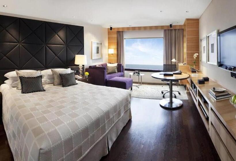 스탠다드 룸 킹사이즈 침대, Taj Lands End