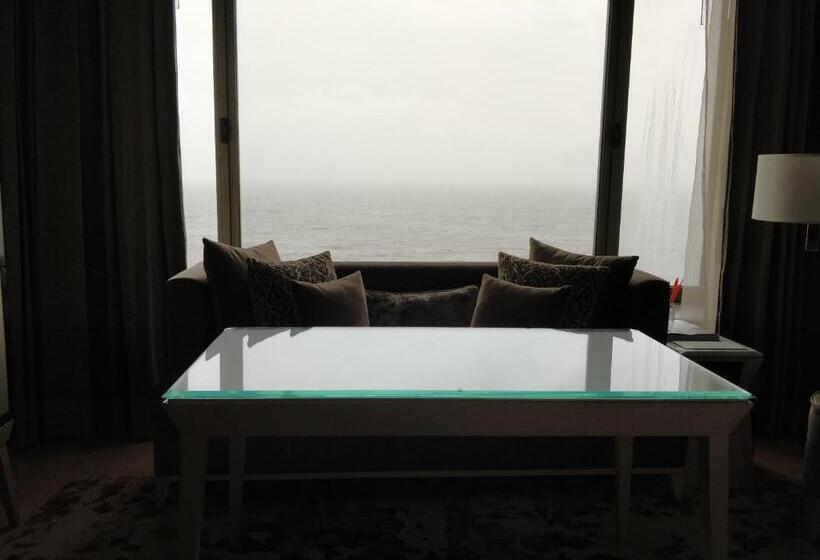 Standard Room Sea View, Taj Lands End