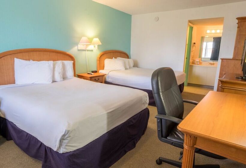 اتاق استاندارد با 2 تخت دوبل, Rodeway Inn Clearwater   Central