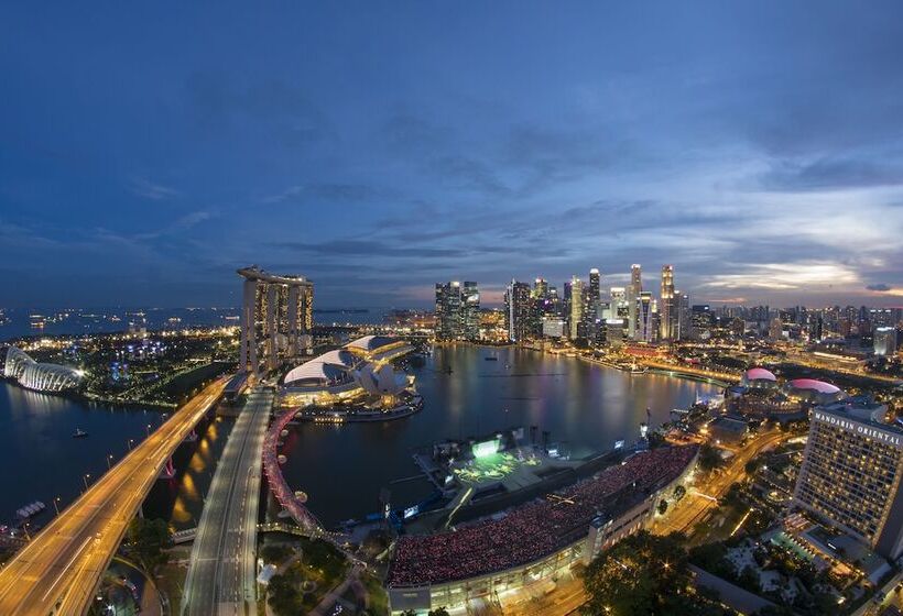 Club Suite, The Ritzcarlton, Millenia Singapore