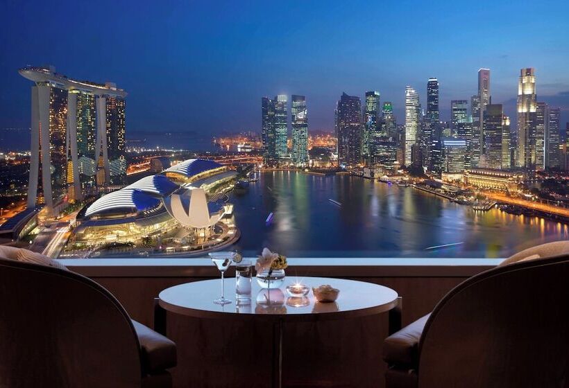 Deluxe Zimmer mit Ausblick, The Ritzcarlton, Millenia Singapore