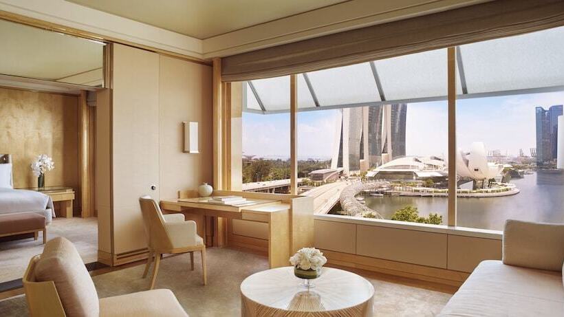 سوئیت پریمیوم, The Ritzcarlton, Millenia Singapore