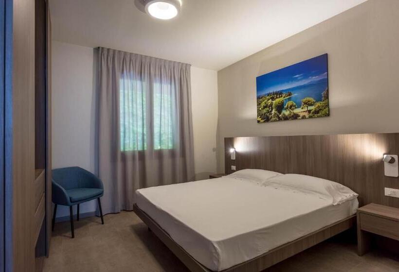 سوییت خانوادگی, Le Torri Del Garda Familyspa Resort