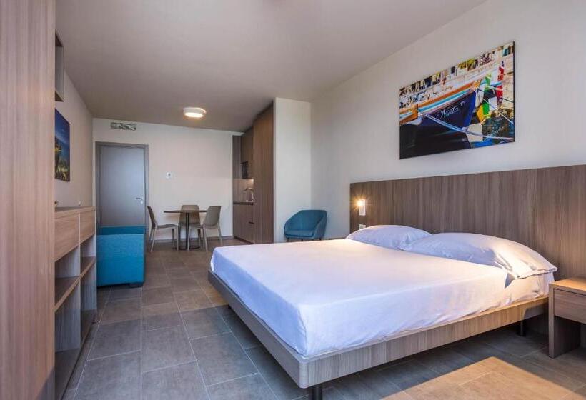 اتاق استاندارد, Le Torri Del Garda Familyspa Resort