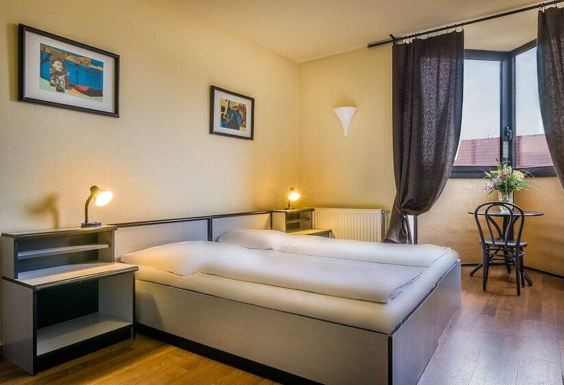 اتاق استاندارد, Thomas Hotel Budapest