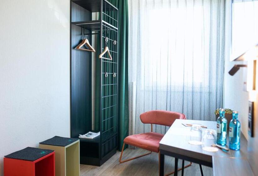 חדר משפחתי, Achat Hotel Stuttgart Zuffenhausen