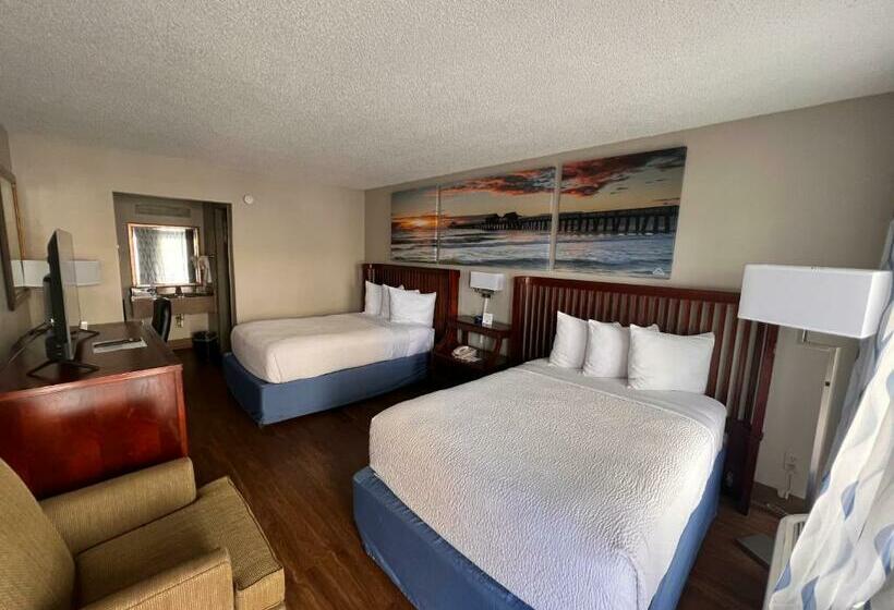 Standard Room 2 Double Beds, Days Inn By Wyndham Daytona Beach Speedway