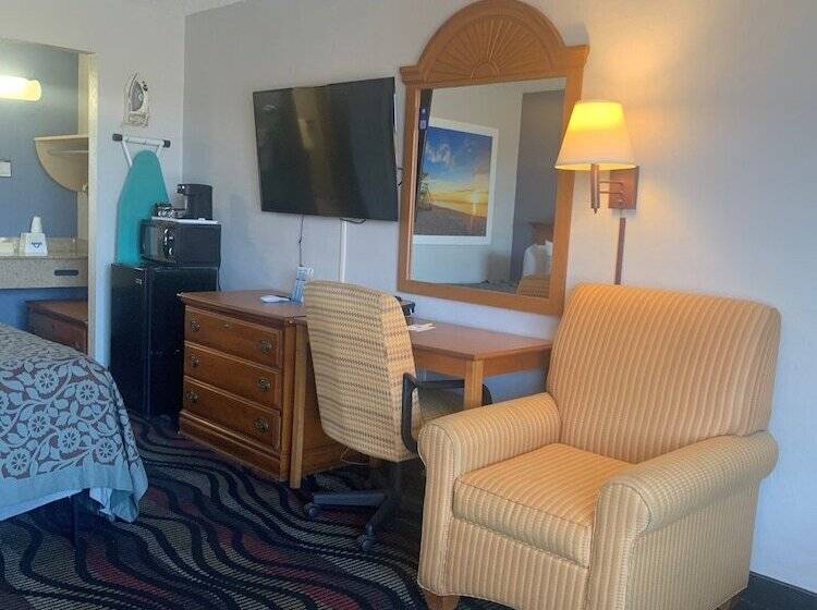 اتاق استاندارد با تخت دوبل, Days Inn By Wyndham Fort Myers