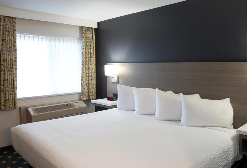 Standardzimmer Kingsize Bett, Days Inn By Wyndham Kelowna