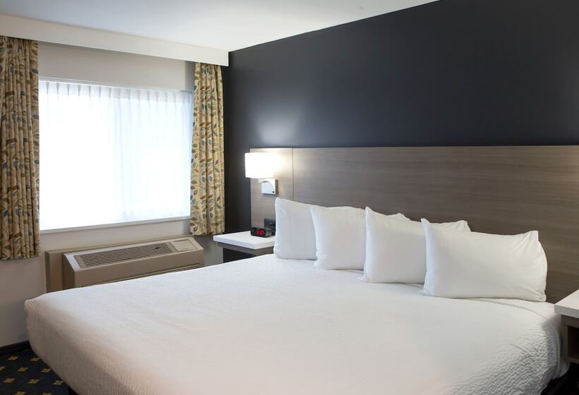 سوییت, Days Inn By Wyndham Kelowna