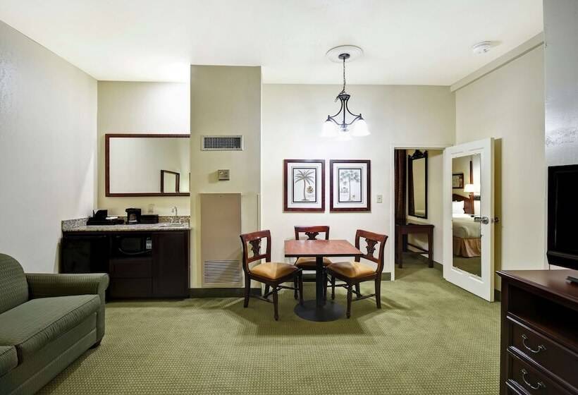 اتاق استاندارد با 2 تخت دوبل, Embassy Suites By Hilton Charleston Historic District