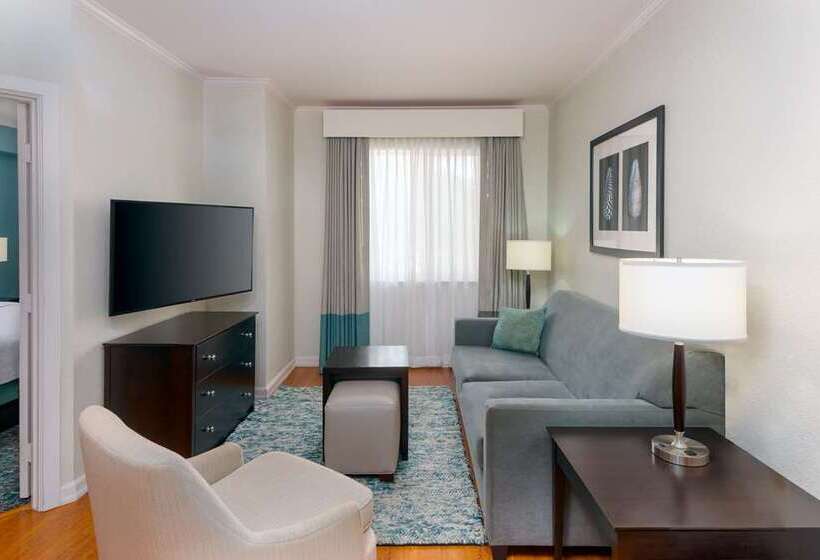اتاق استاندارد, Embassy Suites By Hilton Charleston Historic District