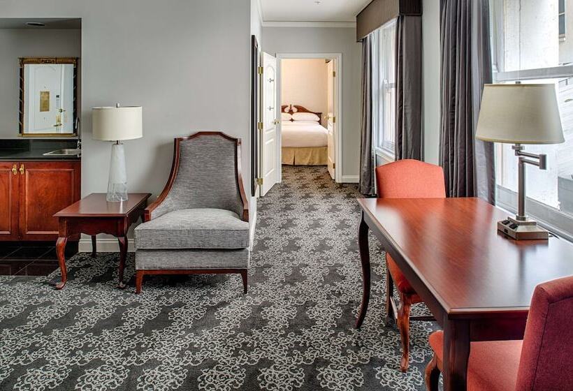 Suite Cama King, Embassy Suites By Hilton Portland Downtown