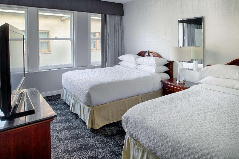 سوییت, Embassy Suites By Hilton Portland Downtown