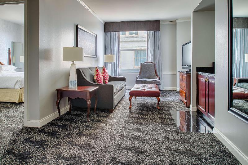 سوئیت با تخت بزرگ, Embassy Suites By Hilton Portland Downtown