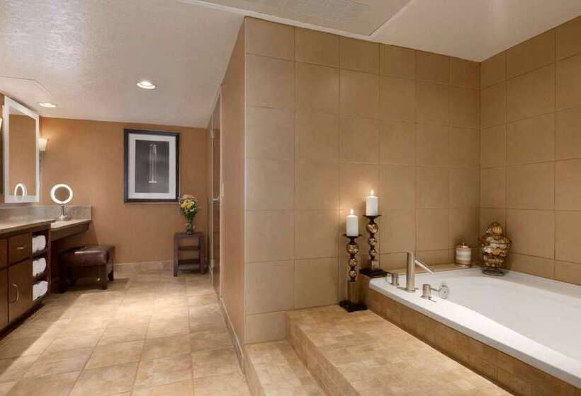 اتاق استاندارد با تخت بزرگ, Embassy Suites By Hilton Portland Downtown