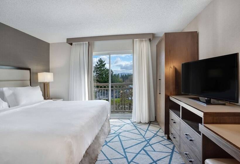 Suite, Embassy Suites By Hilton Seattle Bellevue