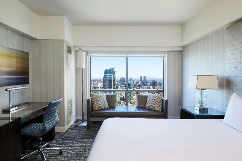 اتاق استاندارد با تخت بزرگ, Manchester Grand Hyatt San Diego